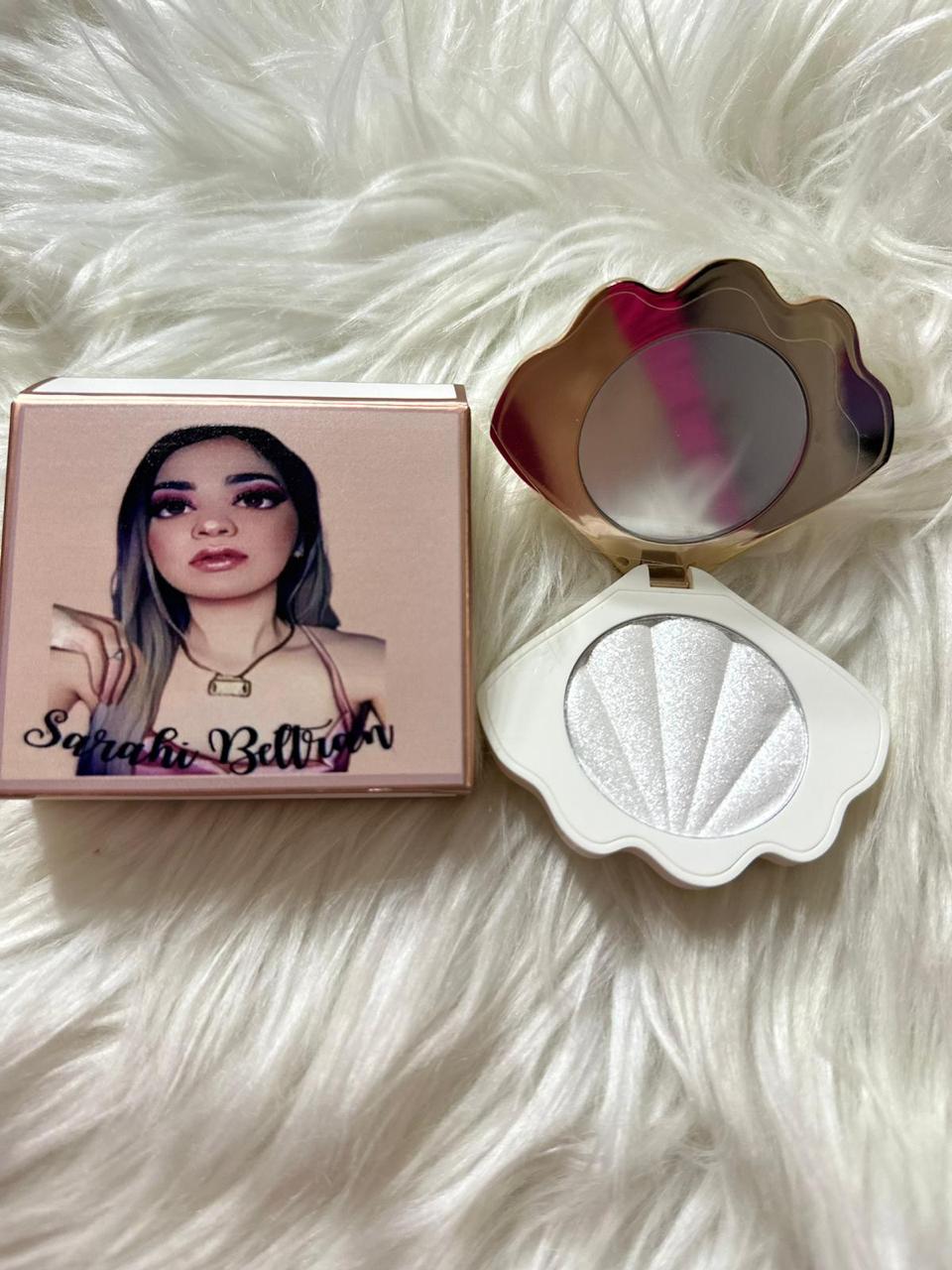 Mystery Box Sarahí Beltran